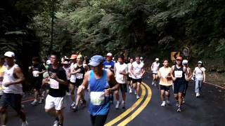 2010-08-07陽明山21公里路跑-上坡人龍