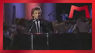 Barry Manilow - America The Beautiful/One Voice (Live, NYC 1986)