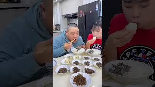 蠢老公總是吃獨食，看我怎麼教訓他，他一口紅燒肉都吃不到 #food #funny #整蠱