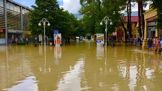 ГЕЛЕНДЖИК ЗАТОПИЛО ТРОПИЧЕСКИМ ЛИВНЕМ 27 июля 2019г.