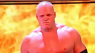 Kane returns to get vengeance on Umaga: Raw, September 4, 2006