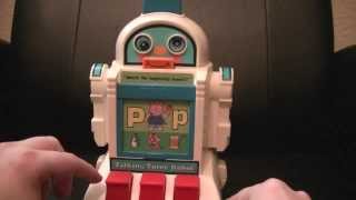 Tomytime talking tutor robot - Retro toy review | Odd Pod