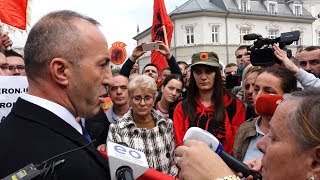 Ramush Haradinaj Bisedë e Polemika me Familjarët e të Dënuarve