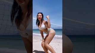 小姐姐太皮了，大胸挡不住#shorts #tiktok