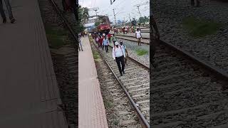 Train खुल चुकी कृपया लाईन से हट जाए। Patna Rajgir Express Train Video Nalanda Bihar #shorts #short