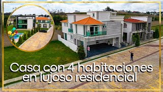 I-1931 Casa en venta de 4 habitaciones con vista a Casa Club en Metepec.