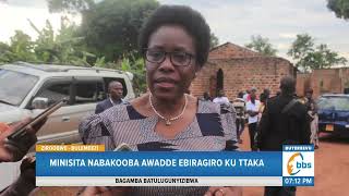 Minisita Nabakooba Azzeeyo ku Ttaka Eririko Enkaayana e Ziroobwe, Awadde Ebiragiro Ebikambwe