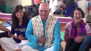 Dr Madan Kataria teaches at a Laughter Yoga Leader Training in Italy