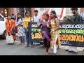 ഡി സോണ്‍  സംഘര്‍ഷം കോര്‍പറേഷന് മുന്നില്‍ ആട്ടവും പാട്ടുമായി എ.ബി.വി.പിയുടെ പ്രതിഷേധ കലോത്സവം