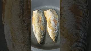 Frying mackerel fish #ytshorts#shorts