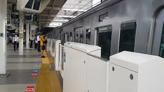 【異形式列車】8/26 小田急線町田駅にて8000形8064f+3000形3554f(一次車、ワイドドア車)が快速急行新宿行きとして入線