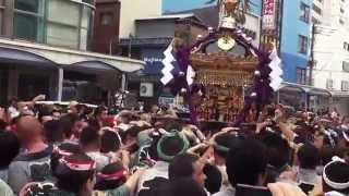 平成27年 矢先稲荷神社 大祭 本社神輿宮入道中ﾊﾞﾄﾙ渡御です。