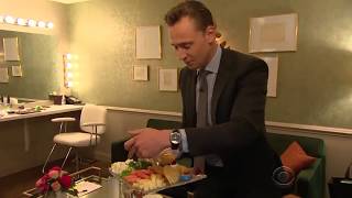 On this day | Tom Hiddleston and the cheesecake (2016.04.25)