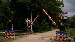 Spoorwegovergang Doetinchem // Dutch railroad crossing