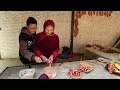 how to make candied haws the most popular street food in china 中国街头最受人喜爱的小吃：冰糖葫芦 超简单的冰糖葫芦做法