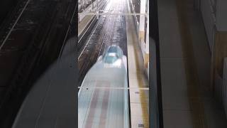 東北新幹線　はやぶさ　E５系700km/hしてみた　七戸十和田駅高速通過　　 #shorts