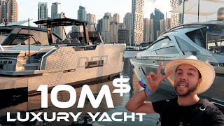 Luxury yachts and boats tour