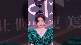 小鞠 Cúc Tịnh Y婧祎 Ju Jingyi