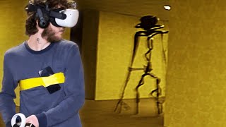 Exploring The Backrooms in VR (Oculus Quest 2)