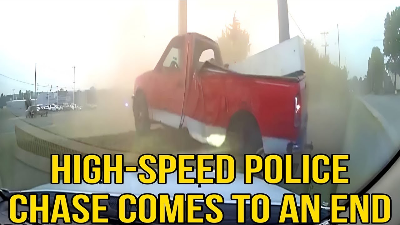 High Speed Police Officer Chase Suspect Crashes Into A Pole Youtube