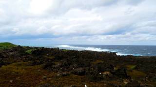 伊良部島 潮吹き岩（ソーフツミ）がある北海岸 動画