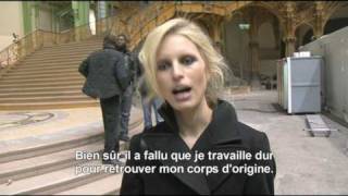 Suivez Karolina Kurkova au Défilé Etam Lingerie 2011 (Backstage)