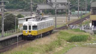 高松琴平電気鉄道(ことでん)琴平線　羽床駅　1100形電車