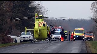 Újraélesztették a fának ütköző Ford sofőrjét Győrvárnál - a kórházban elhunyt a férfi