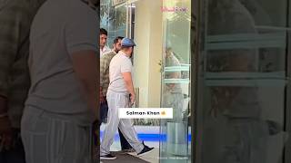 #sikandar star #SalmanKhan arrives at the airport with tight security #shorts #viral