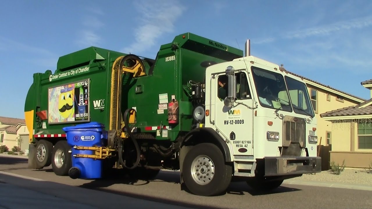 Waste Management ZR Collecting Recycle - YouTube