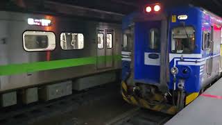 4177次花蓮發車經由北迴線開往樹林的EMU515+EMU502區間車，和1208次苗栗發車經由山線開往基隆的銀綠色微笑號EMU900型十輛一編組EMU906區間車