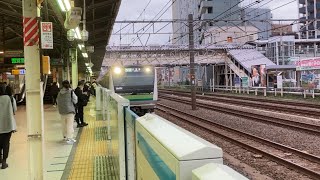 JR横浜線E233系6000番台　東神奈川駅4番線到着