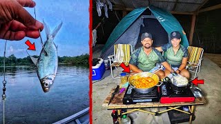 Fomos atrás dos grandes peixes e fizemos moqueca em nosso acampamento