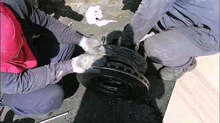 Mercedes-Benz actros 2040 how to replace hub seal