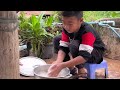 country chef cook delicious river snails with best skills seyhak cook for grandma chef seyhak