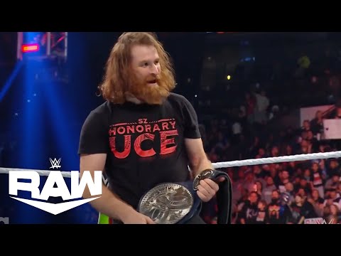 Sami Zayn Jumps in to Retain Tag Team Titles For Bloodline | WWE Raw Highlights 1/23/23 | WWE on USA