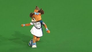 181002 ファンとコミュニケーションを取りながらYMCAを踊るポリー