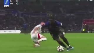 Ndombele Rakibinin Belini Kırıyor