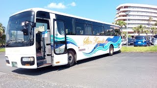 観光バス 盛夏の指宿路を走る2 南九州指宿市Sightseeing buses run on the Ibusuki road in midsummer,Ibusuki city,JAPAN #2