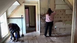 31) Bedroom and Library Demo and a Field Trip