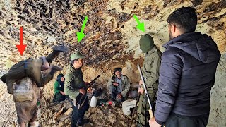 Police and nomads attempt to capture a wild cave-dwelling giant in the Zagros Mountains.