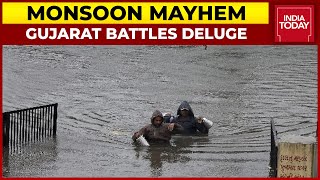 IAF Chopper Airlifts Stranded People In Gujarat's Flood-Hit Jamnagar | Newstrack