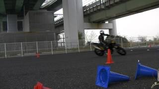 第３８６回　へなちょこライダー走行会０３　ダークさとしさん　８の字練習