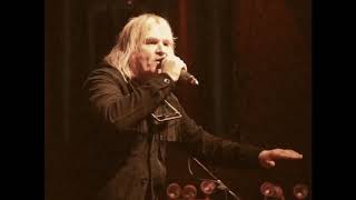 Mike Peters of The Alarm - Scenes From The Gathering NYC III