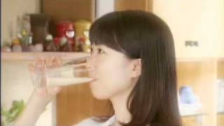 九州乳業㈱TVCM　みどり豆乳　【キレイな人は飲んでいる編　A】