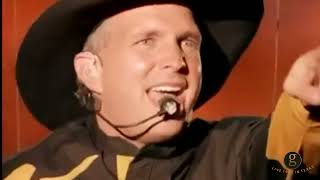 Garth Brooks - Ain`t Goin` Down