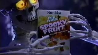 Sunkist Fun Fruits Spooky Fruit Snacks Halloween Ad (1988)