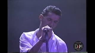 Depeche Mode : Clean (live 90)