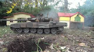 Russian T90 Z Tank hit by Switchblade Drone in Ukraine