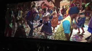 Super star mahesh babu maharshi movie 1st day fans hungama at mamatha cinemas karimnagar